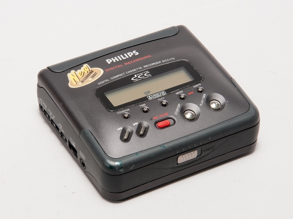 Kassettbandspelare - Häll, Peter